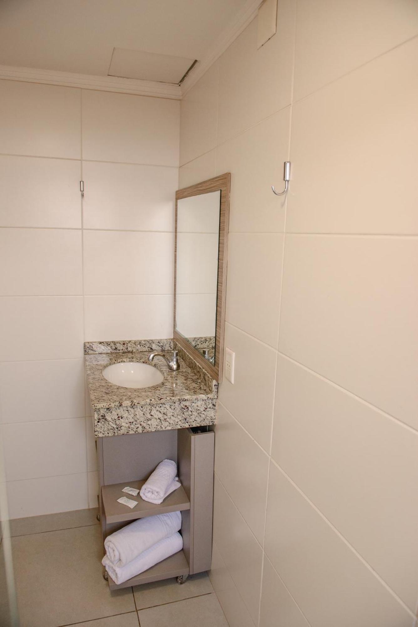 Hotel Trevo Cascavel Esterno foto