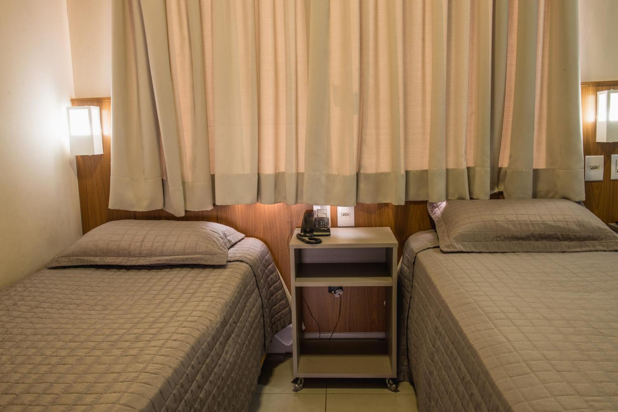 Hotel Trevo Cascavel Esterno foto