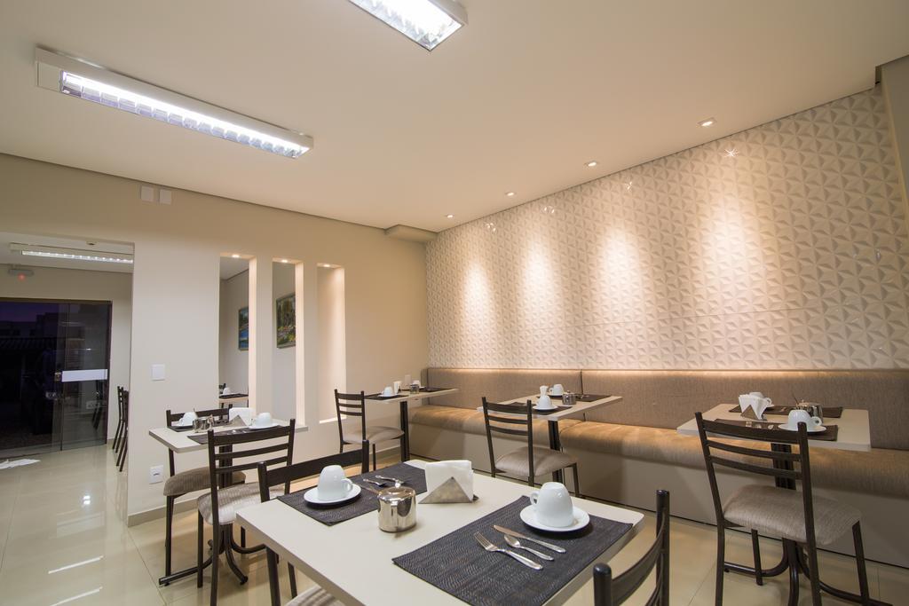 Hotel Trevo Cascavel Esterno foto