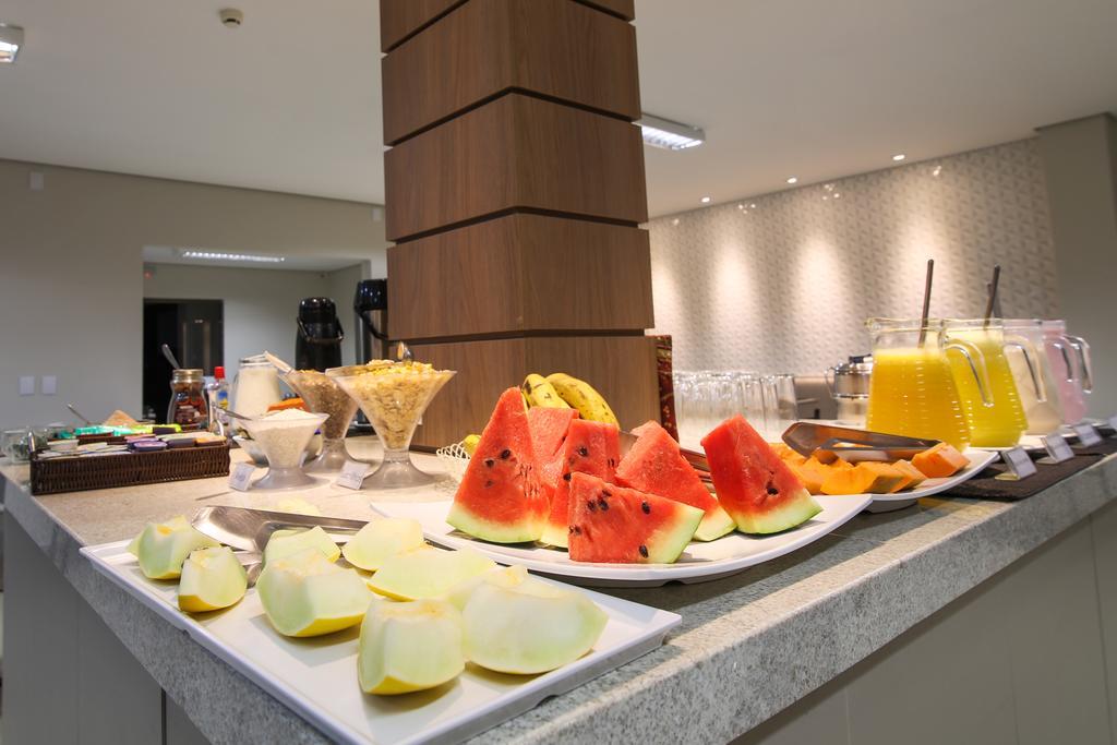 Hotel Trevo Cascavel Esterno foto